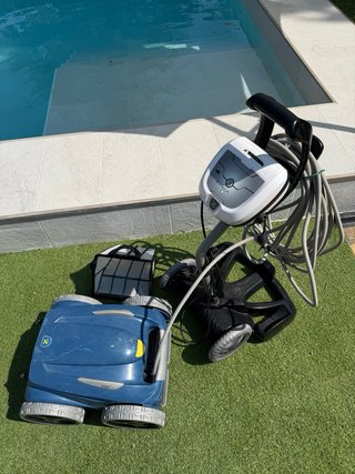 Robot Limpiafondos Zodiac Vortex 4WD + Carro