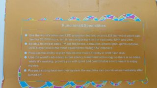 Proyector LED pequeño compacto
