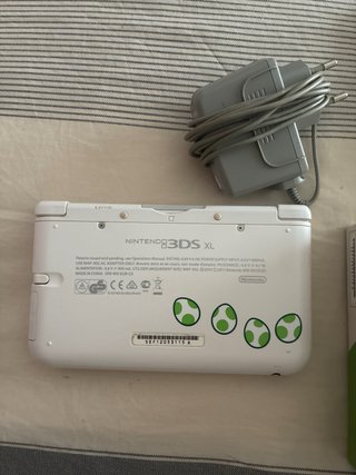 Nintendo 3DS XL Yoshi + Juegos