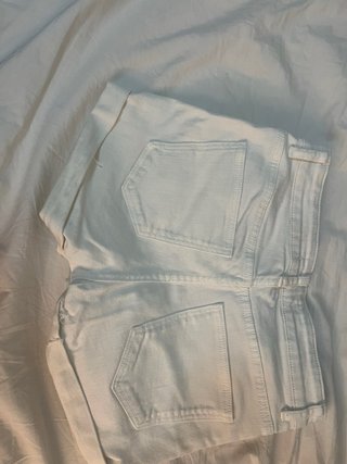 Vaqueros cortos blancos