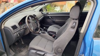 Volkswagen Golf 2004