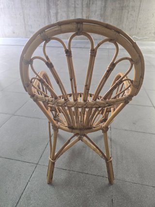 Silla infantil de ratán