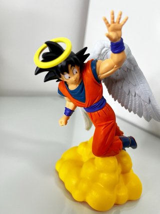 Figura Dragon Ball Z Goku con Alas
