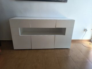 Aparador moderno blanco y madera