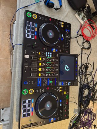 AlphaTheta XDJ-AZ + Maleta UDG Semi rigida