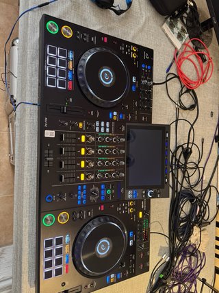 AlphaTheta XDJ-AZ + Maleta UDG Semi rigida