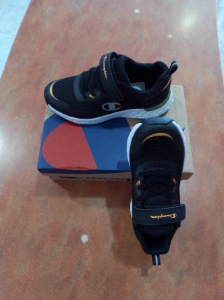 Zapatillas Champion Negras Talla 35 nuevas