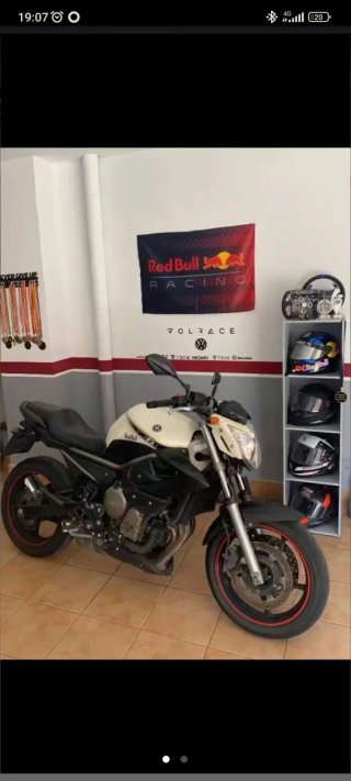 Yamaha XJ6 Diversion N Naked Negra/Blanca