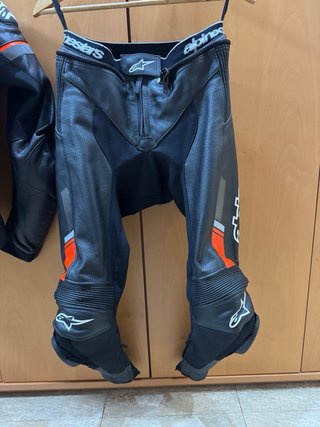 Mono Alpinestars GP Force V2 2 piezas Talla 48