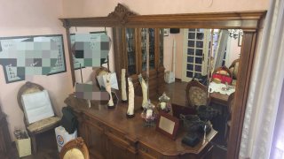 EXCEPCIONAL CONJUNTO DE MUEBLES DE ALTA CALIDAD