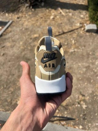 Nike Air Max 90 Drift