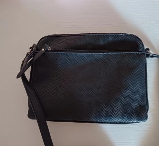 Bolso negro bandolera