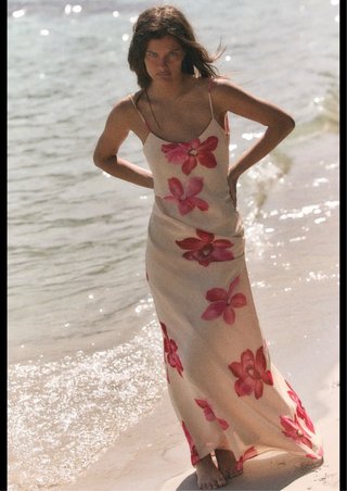 Vestido largo floral beige y rosa