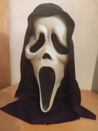 Máscara Scream Ghostface Gen 1/2 Fun World