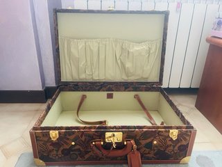 Valigia vintage con fantasia