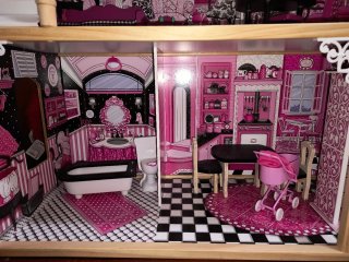 Casa delle bambole rosa KidKraft