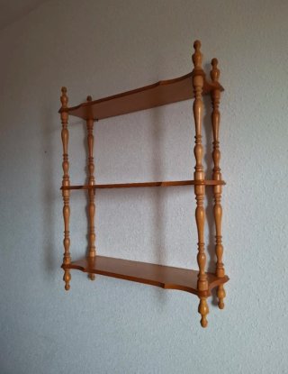 Literas de madera, con regalo de balditas.