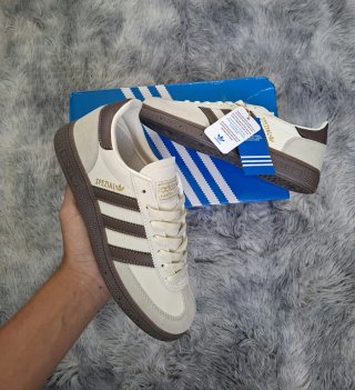Adidas spezial