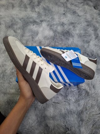 Adidas spezial