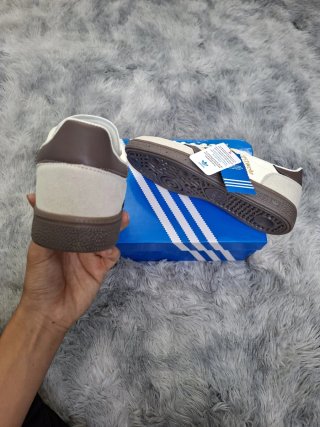 Adidas spezial