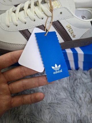 Adidas spezial