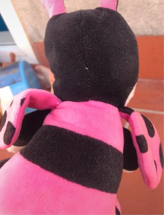 Peluche mariquita rosa