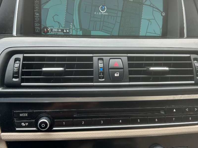 BMW Serie 5 530 d Touring xDrive 2013, foto 15