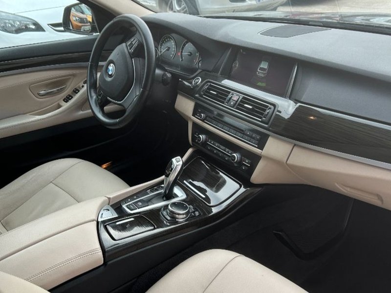 BMW Serie 5 530 d Touring xDrive 2013, foto 25