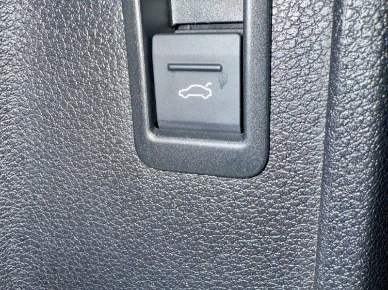Audi Q3 2019, foto 24