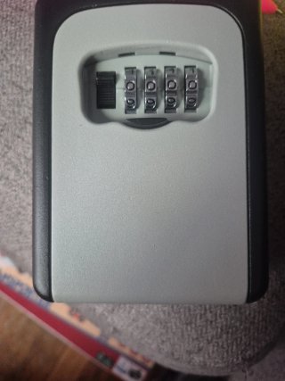 Caja de seguridad para llaves con combinación