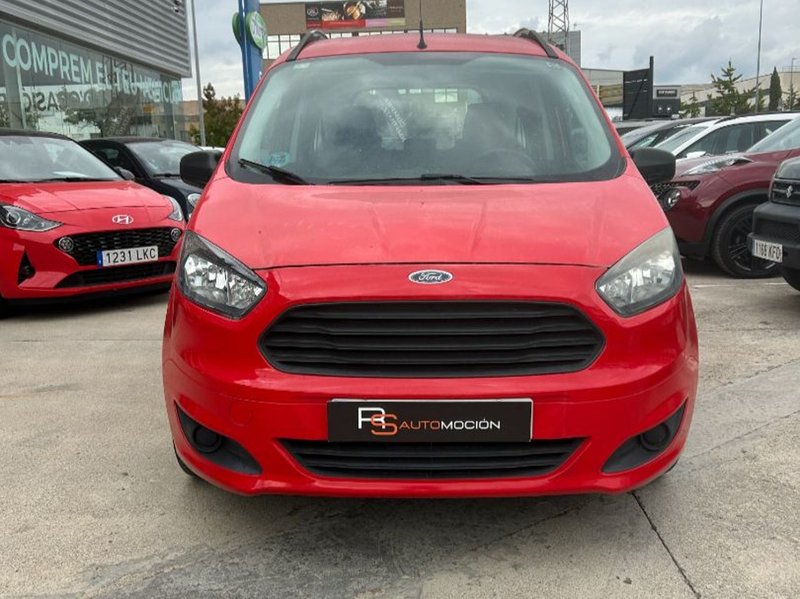 Ford Transit Courier 2017, foto 2