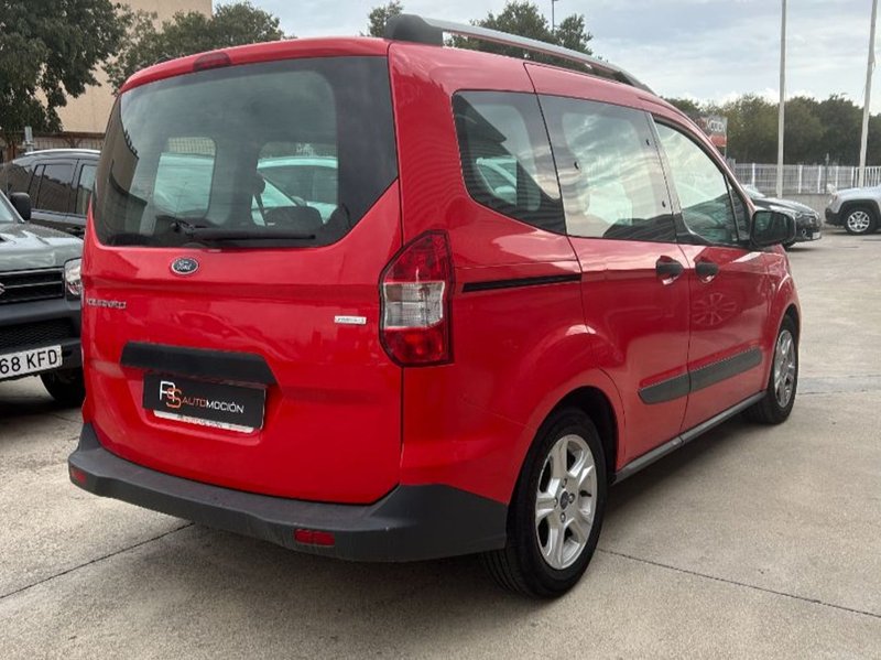 Ford Transit Courier 2017, foto 3