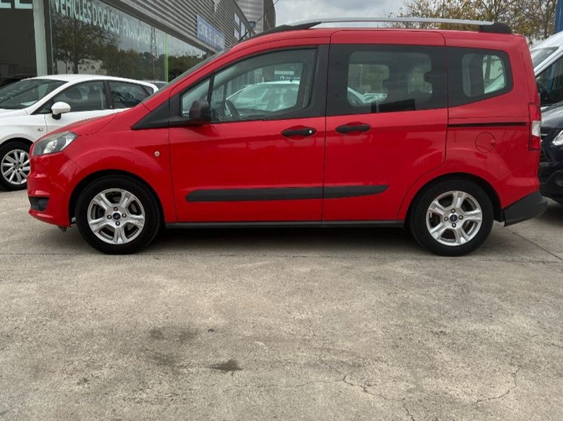 Ford Transit Courier 2017, foto 7