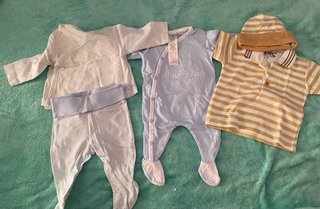 Ropa de bebé recién nacido