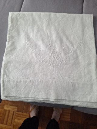 Juego de sábanas y funda almohada bordada a mano