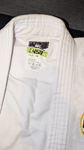 Kimono totalmente nuevo del gym golden Albacete