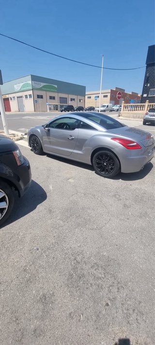 Peugeot RCZ