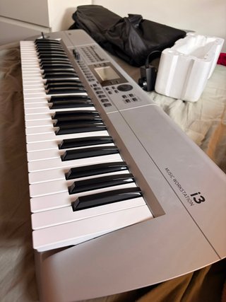 Korg i3 Teclado Arreglista + Funda