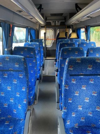 Furgoneta autobús