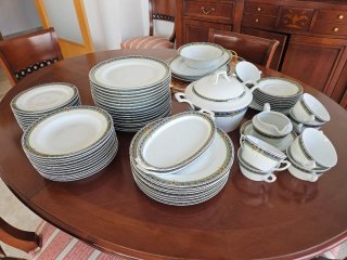 Vajilla de porcelana multicolor