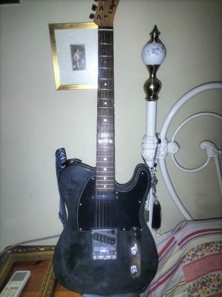 Lote Guitarras + Amplificador + Megafonía
