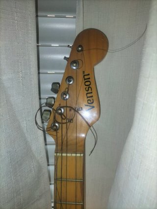 Lote Guitarras + Amplificador + Megafonía