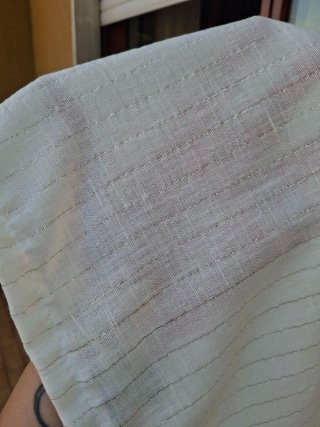 Pantaloni bianchi morbidi con righe argentate
