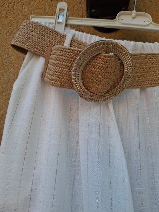 Pantaloni bianchi morbidi con righe argentate