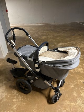 Bugaboo Cameleon gris con patinete