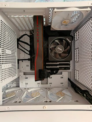 PC GAMING RX5700XT