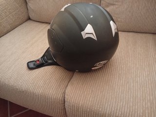 Casco de moto MT Helmets, talla M, con visera