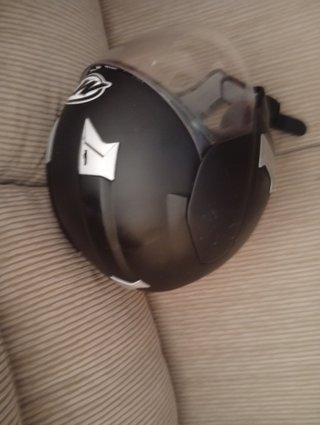 Casco de moto MT Helmets, talla M, con visera