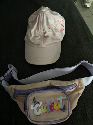 Gorra y riñonera infantil
