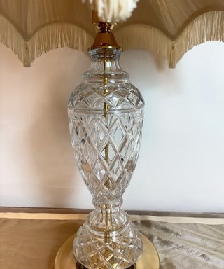 Lámpara de mesa grande cristal y metal